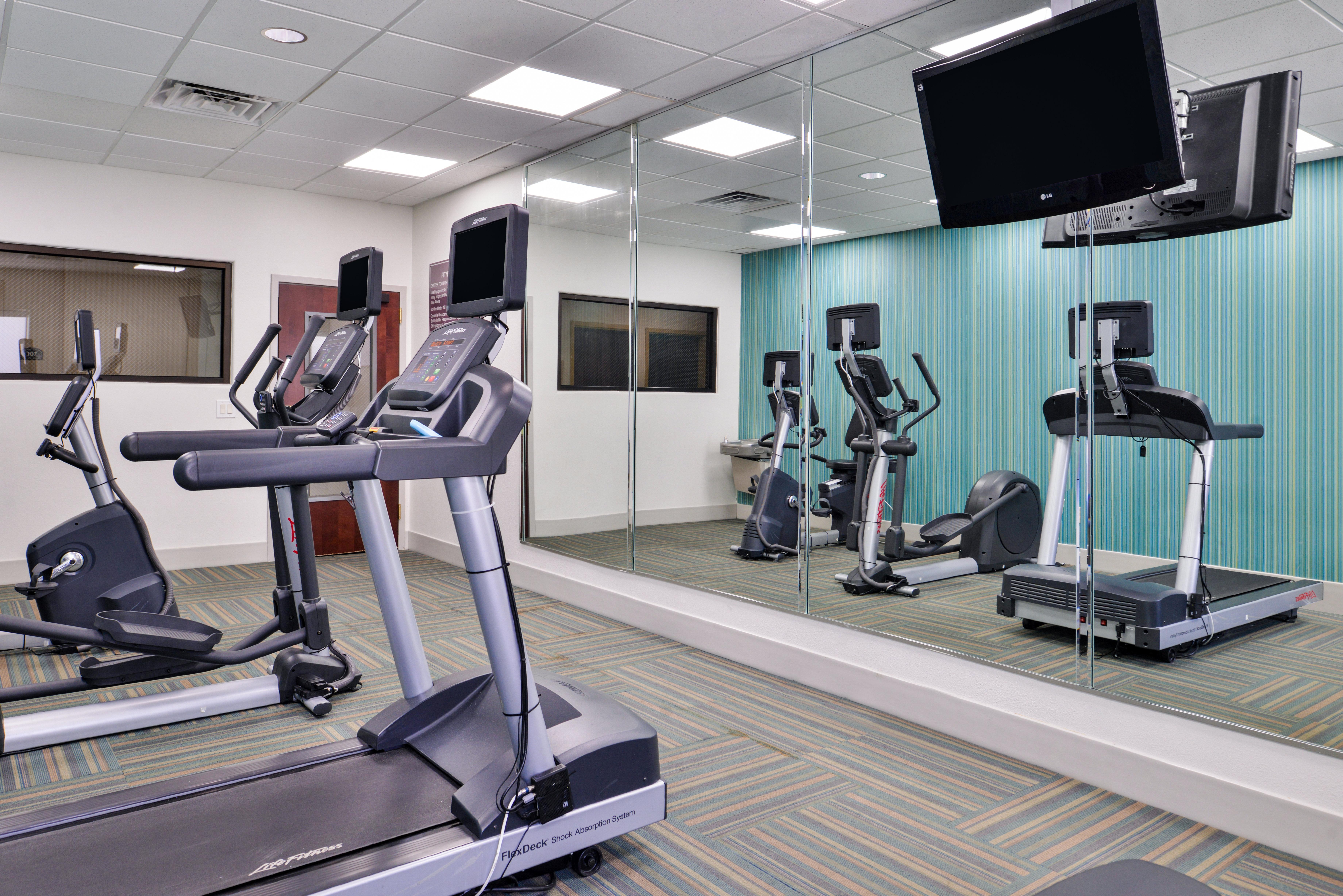 Express Hotel&suites Nw-medical Area, An Ihg