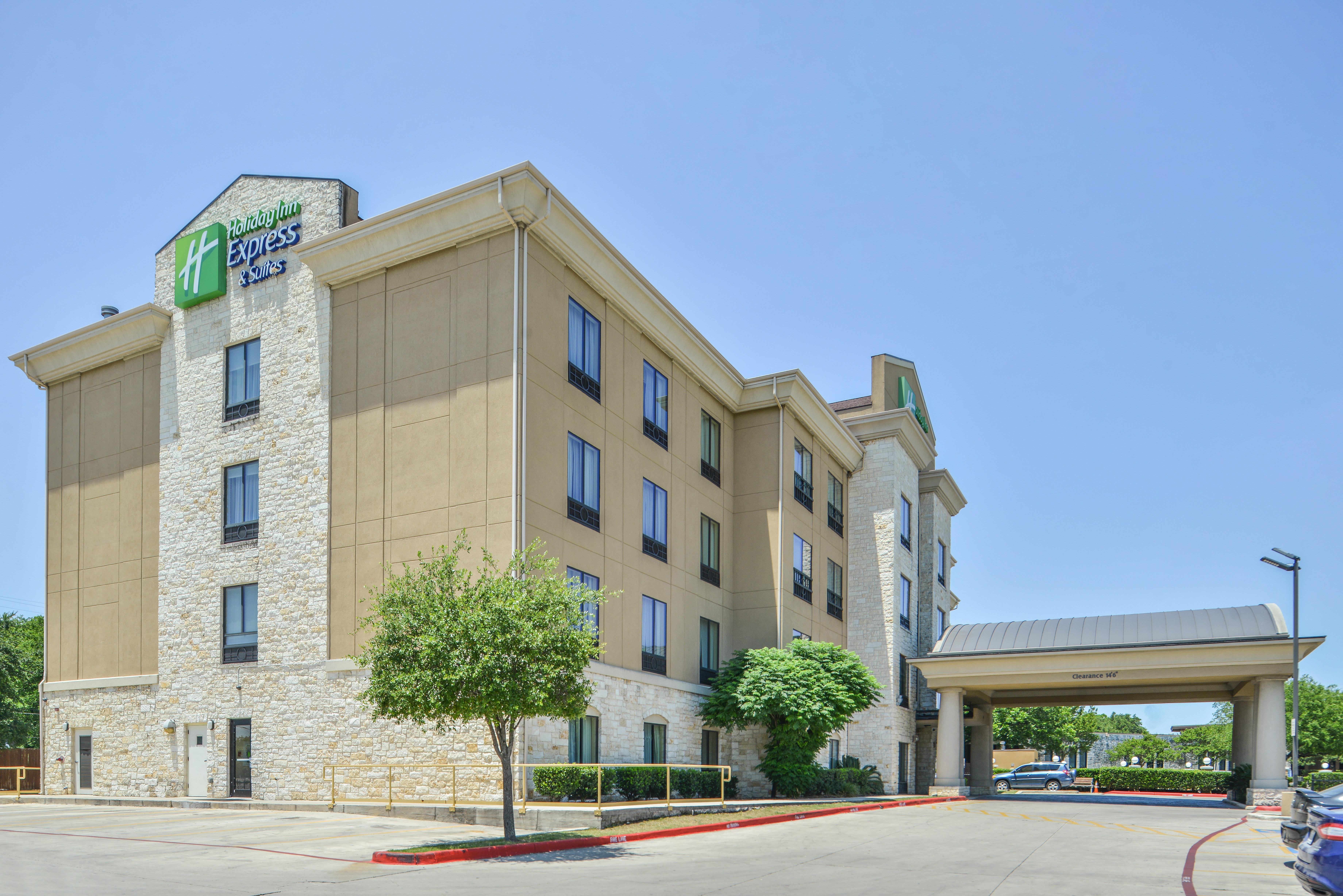 Hotel Express Hotel&suites Nw-medical Area, An Ihg 3*