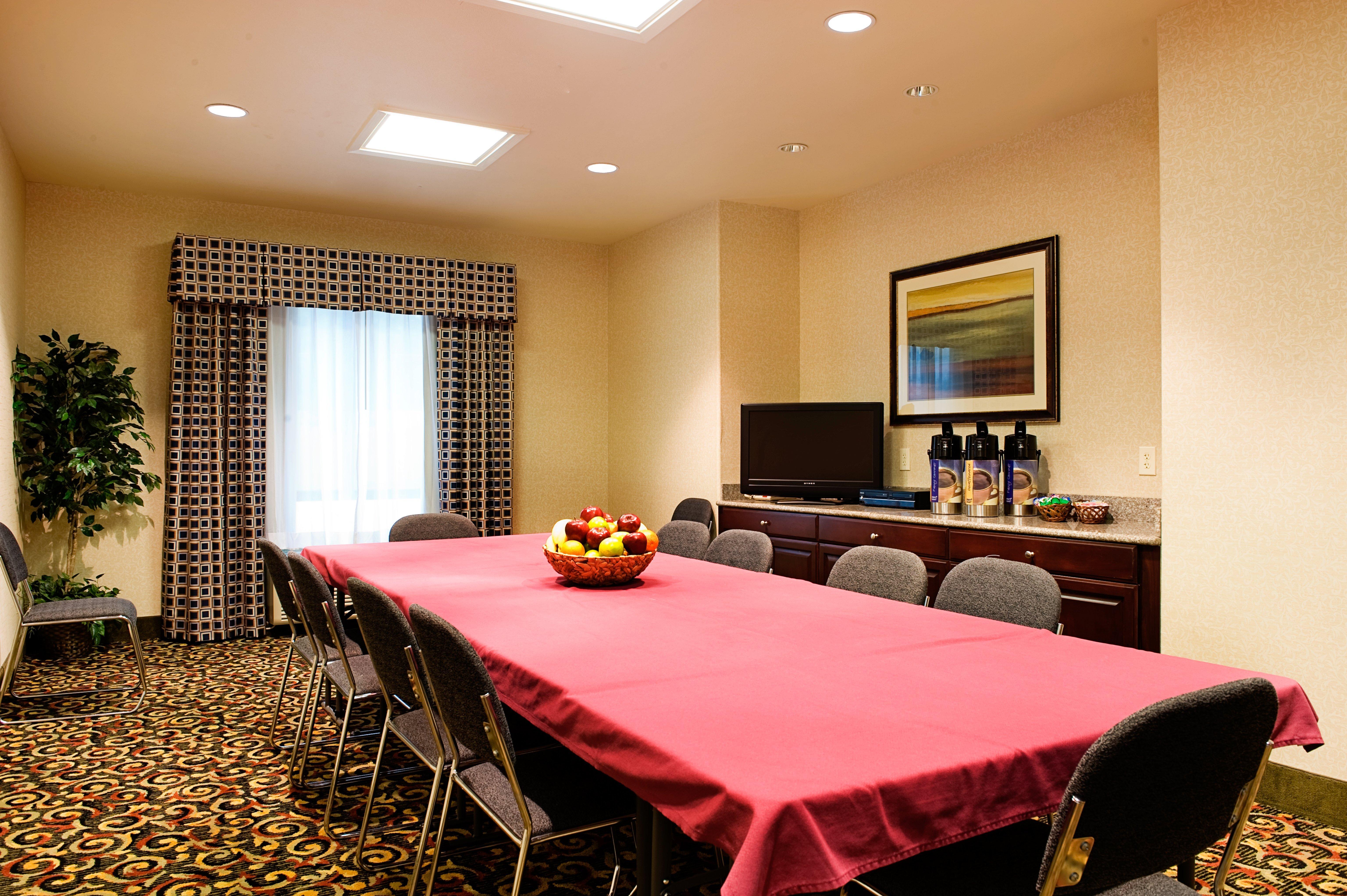 Hotel Express Hotel&suites Nw-medical Area, An Ihg 3*