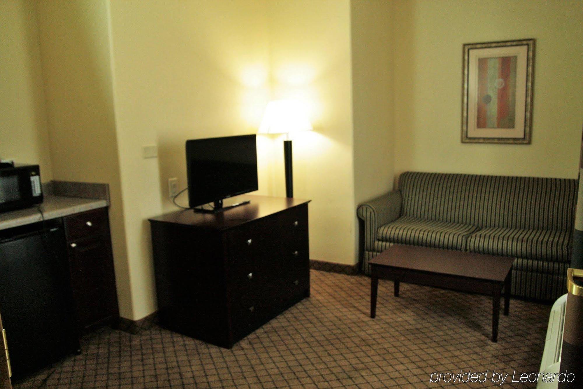 Express Hotel&suites Nw-medical Area, An Ihg 3* San Antonio